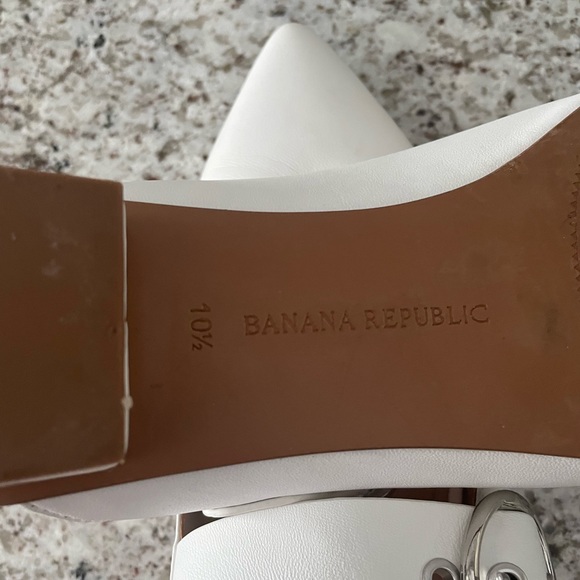 EUC Banana Republic Leather Buckle Strap Mule - Picture 5 of 8